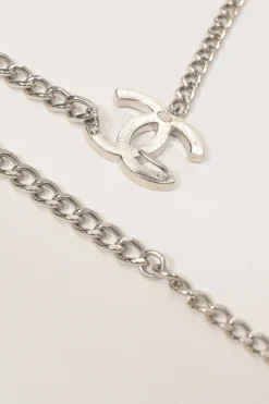Silver-finish metal and black enamel Coco Mark chain belt with hook closure