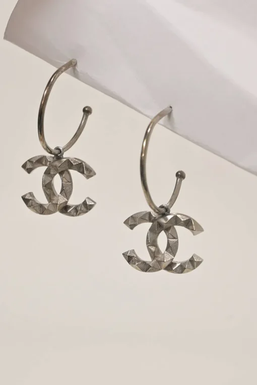 Silver-finish metal Coco Mark drop earrings