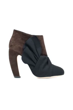 suede brown heel boots with black felt trim