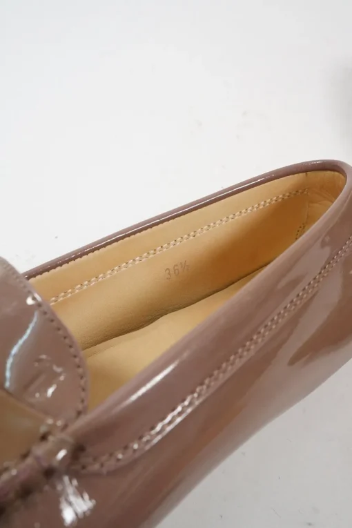 Taupe brown patent leather slip-on Gommino driving shoes