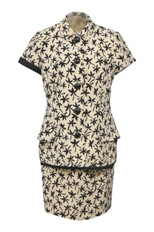 Two-tone halftone floral print two-piece set featuring spread collar button-front short sleeve jacket and mini pencil skirt