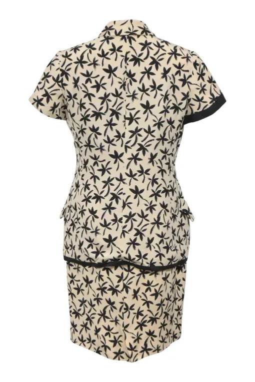 Two-tone halftone floral print two-piece set featuring spread collar button-front short sleeve jacket and mini pencil skirt