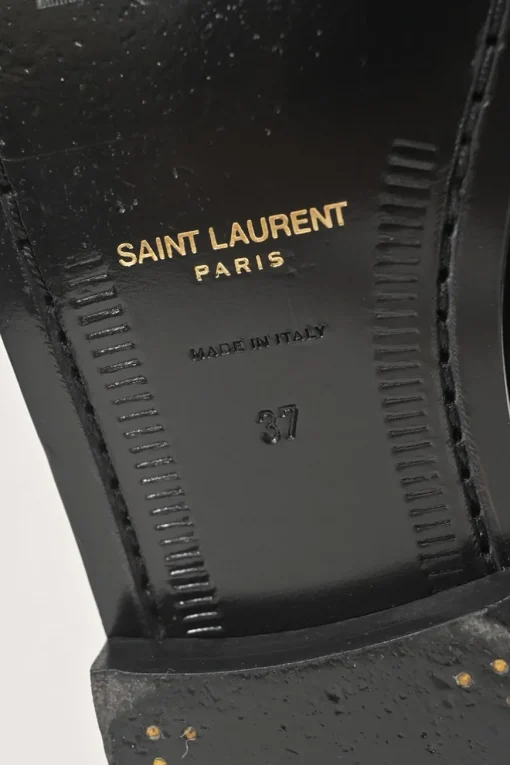 Two-tone patent leather 'Le Loafer' slip-on penny loafers featuring monogram plaque appliqué