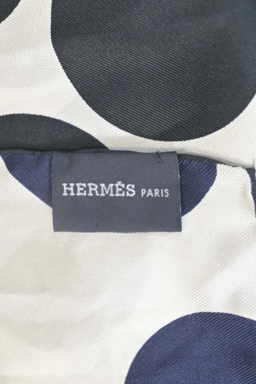 Two-tone reversible polka dot print scarf