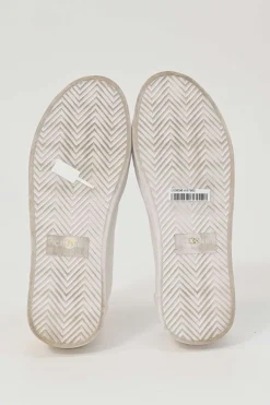 White cotton canvas Jane low-top lace-up platform sneakers featuring tonal calfskin leather Triomphe patch