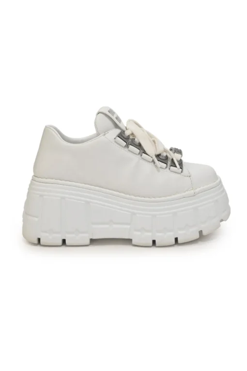 White leather and rubber tread sole flatform lace-up Derby shoes