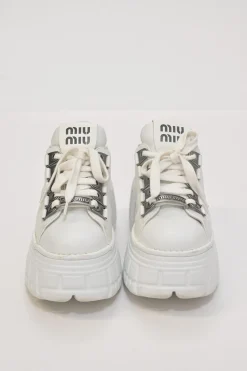 White leather and rubber tread sole flatform lace-up Derby shoes