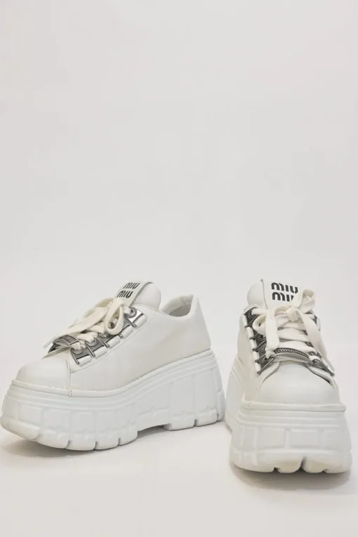 White leather and rubber tread sole flatform lace-up Derby shoes