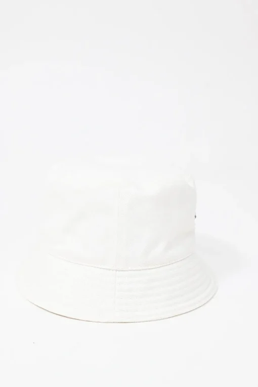 White ripstop polyamide bucket hat featuring enameled logo plaque appliqué