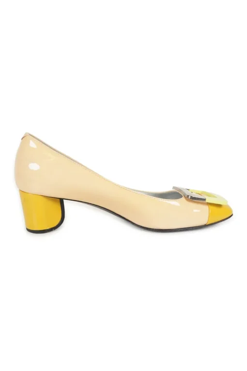 Yellow and cream patent leather U-LOOK square-toe court buckle pumps