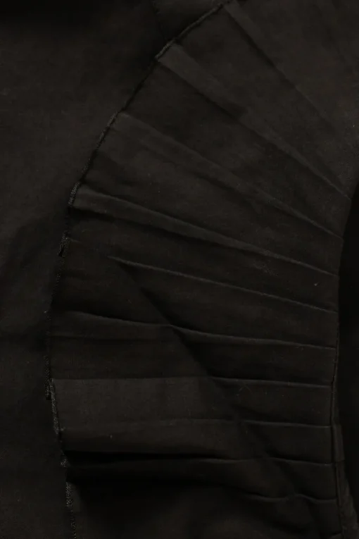Black cotton balloon sleeve pleated top