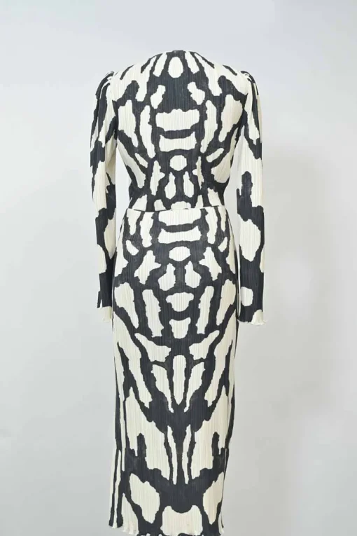 Black polyester abstract print lace-up front plissé long sleeve dress