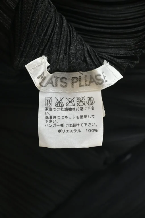 Black polyester origami swing-style plissé dress