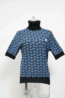 Blue polyester graphic jacquard knit turtleneck half-sleeve top with logo patch motif