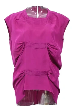 Fuchsia silk chiffon crewneck cap sleeve top with gathered details