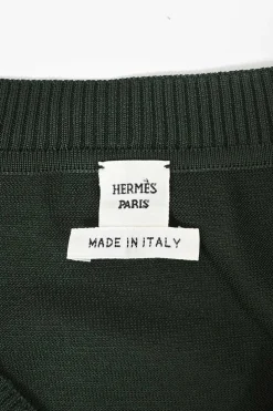 Green silk V-neck Twillaine pullover sweater featuring 'Bride de Cœur' motif by Françoise de la Perrière