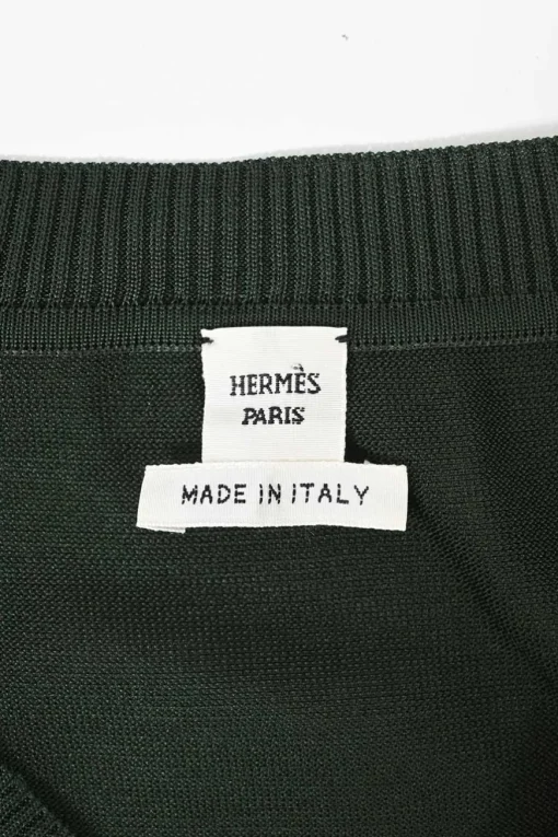 Green silk V-neck Twillaine pullover sweater featuring 'Bride de Cœur' motif by Françoise de la Perrière