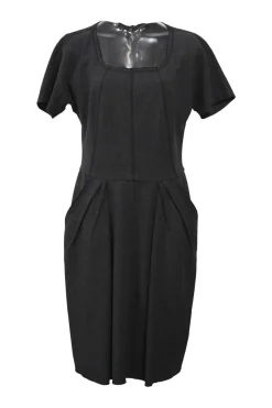 Grey stretch-wool scoop neck short sleeve knee-length dress with pockets