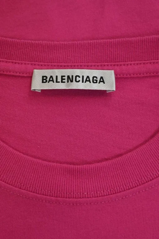 Hot pink cotton jersey cropped pullover T-shirt featuring screen-printed chest logo detail