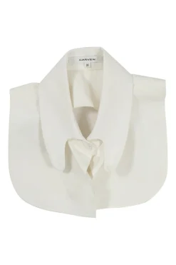 Ivory cotton curved dagger collar Dickey collar with button fastening at centre front