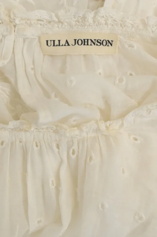 Ivory paisley-embroidered eyelet cotton half-sleeve scalloped hem blouse with ruffled collar