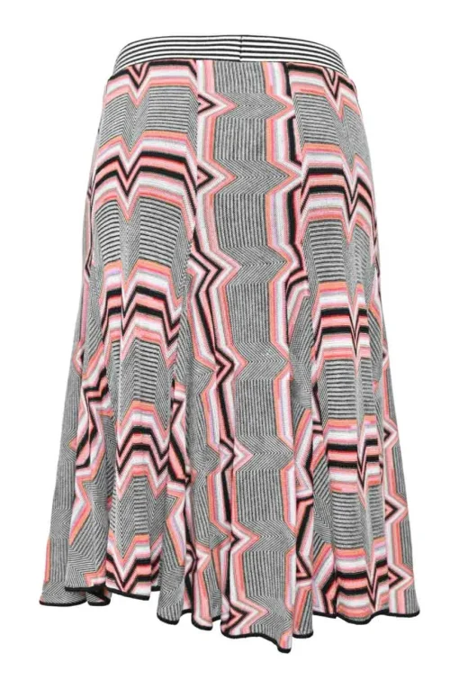 Multi-colour fully-fashioned zig-zag striped pull-on knee-length A-line skirt with handkerchief hem