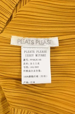 Mustard yellow plissé polyester cap-sleeve top