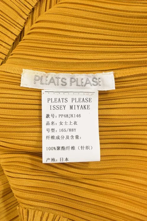 Mustard yellow plissé polyester cap-sleeve top