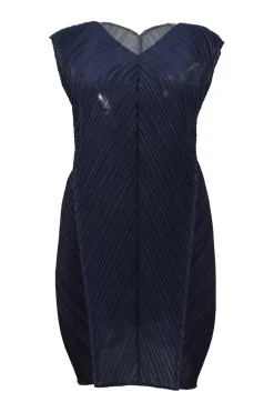 Navy blue and black plissé panelled polyester V-neck sleeveless shift dress