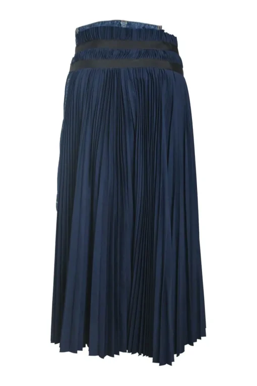 Navy cotton pull-on high-rise wrap-front apron-style midi plissé skirt with stacked pull tab fastening