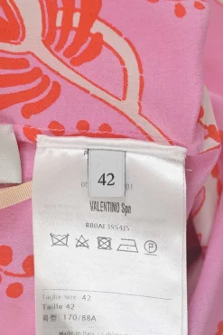 Pink and red silk floral print half sleeve pullover blouse with keyhole back