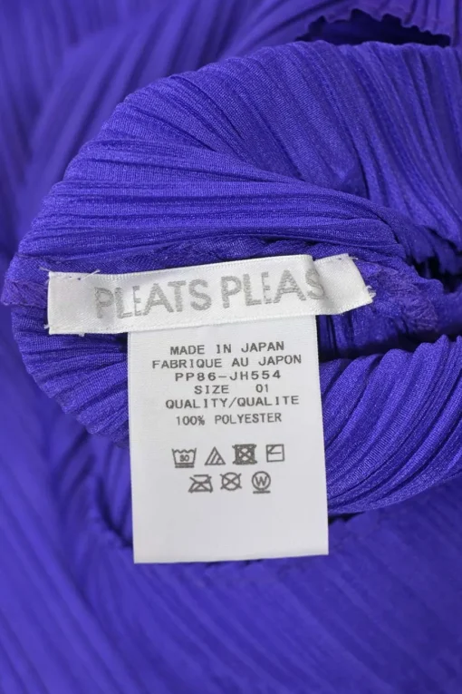 Purple bias-cut paneled polyester sleeveless plissé knee-length dress with asymmetric handkerchief skirt