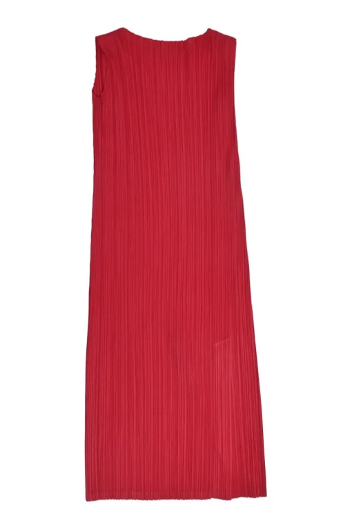 Red polyester sleeveless bateau neck tank plissé shift dress