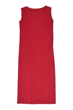 Red polyester sleeveless bateau neck tank plissé shift dress