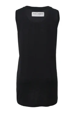 Sleeveless black cotton top with heart
