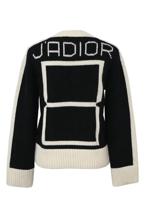 Two-tone wool-cashmere blend slogan intarsia crewneck pullover sweater featuring 'Je Tiens Une Promesse Et Vous?' motif