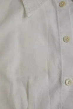 White cotton poplin point collar belted shirt dress with adjustable pull tab belt