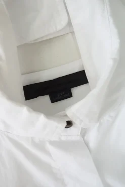 White cotton poplin sleeveless pleated shirt