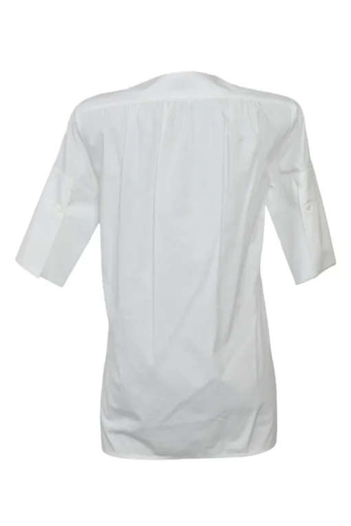 White cotton poplin Y-collar half-sleeve swing-style shirt with tonal round bib