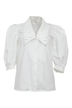 White cotton puffed half-sleeve button-front blouse with tonal Chelsea collar in chevron lace