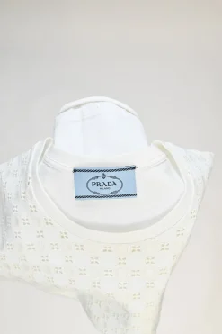 White paneled broderie Anglaise crewneck pullover T-shirt